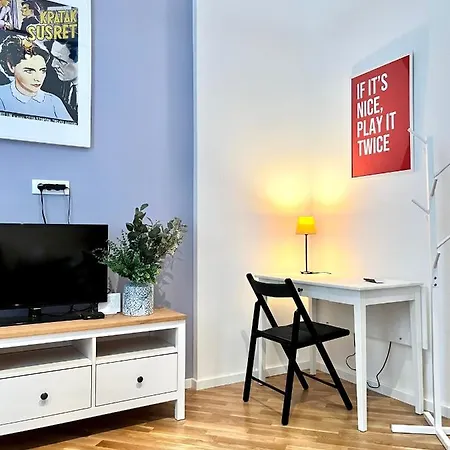 Artika - Chic & Sunlit In Downtown