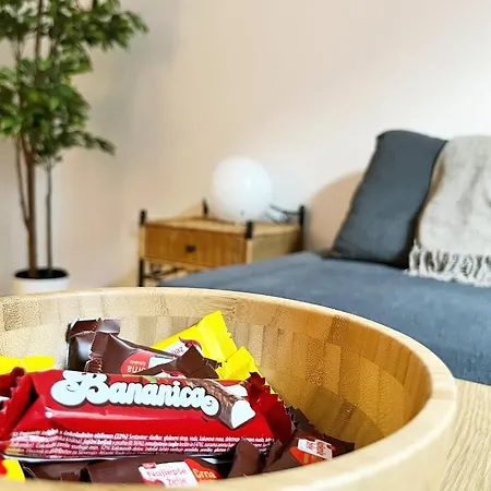 Artika - Chic & Sunlit In Downtown *