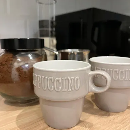 Artika - Chic & Sunlit In Downtown דירה *